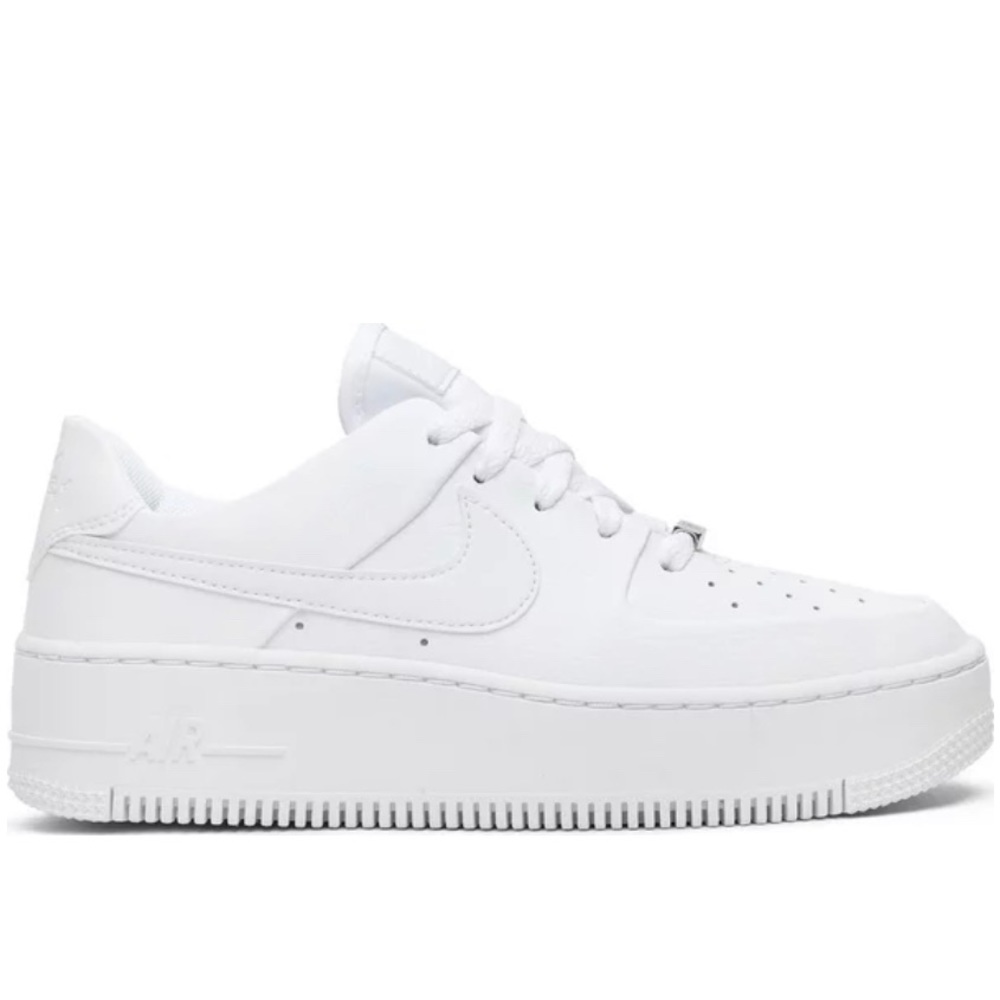 Nike Sage Sneaker